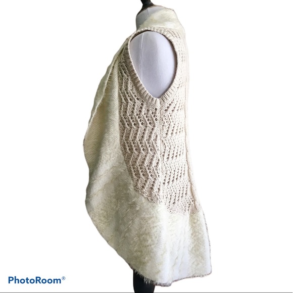 Max Studio Knit Vest With Trim, Girls L (10-12) - Picture 3 of 6